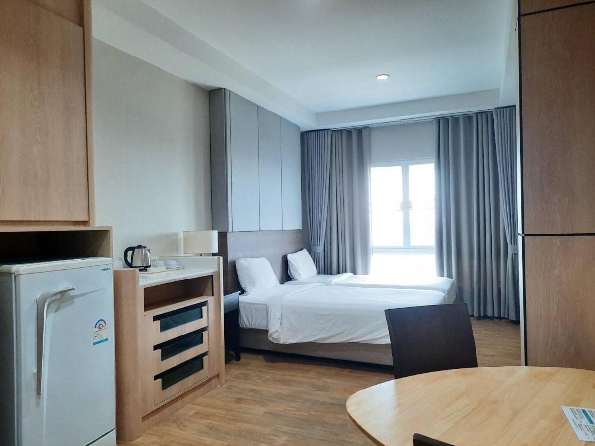 J Park Hotel - Sha Extra Plus Chonburi Ngoại thất bức ảnh